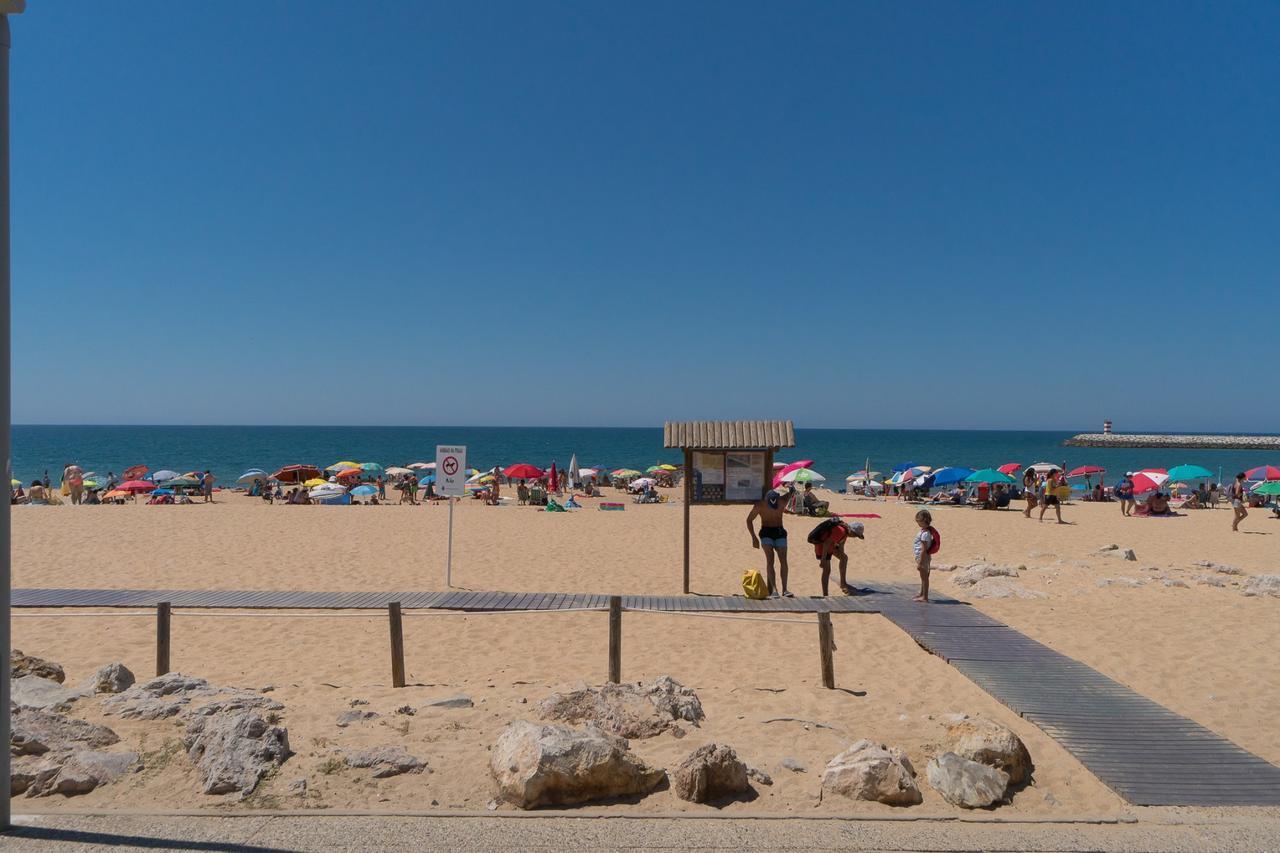 T2 Avenida Frente Mar Appartement Quarteira Buitenkant foto